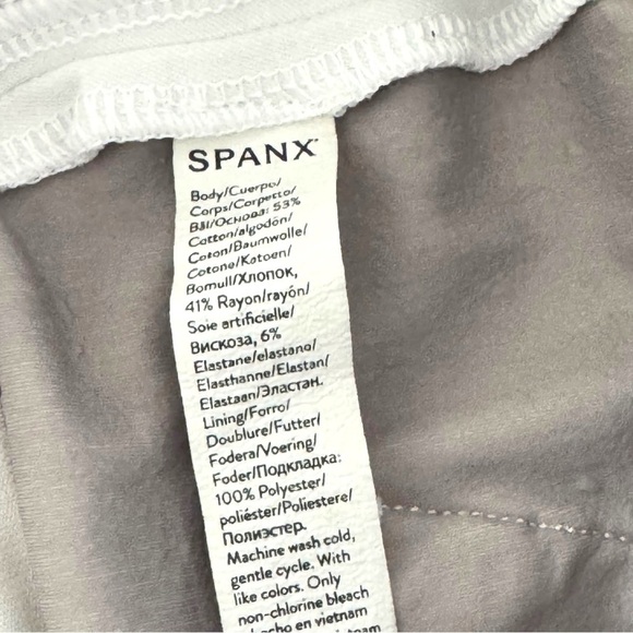 Spanx Size Large Pull On White Kick Flare Cropped Pant - Picture 11 of 11